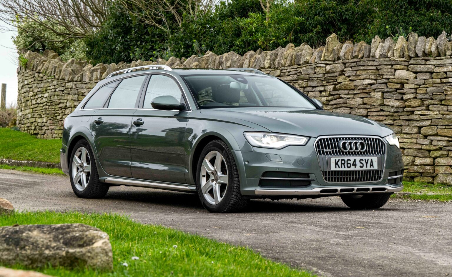 King Charles III’s former Audi A6 Allroad with bespoke royal features and 115,000 miles sells for £16,875, half its estimate, at Stoneleigh Park auction.
