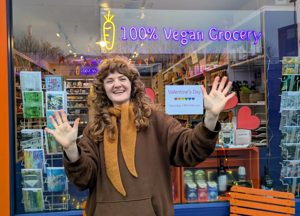 Woman, 30, with child-sized hands goes viral after revealing she can't hold pint glasses or carry rounds. She buys kids' gloves and struggles with jars and large items.