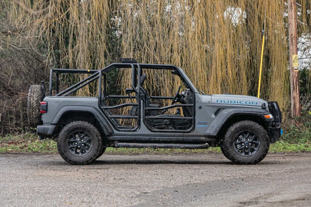 Tom Cruise’s screen-used Mission: Impossible stunt Jeep, driven by the star in a major chase scene, is heading to auction for £50,000 after just 115 miles on set in UK up