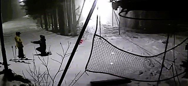 A surprise proposal captured on webcam at Kamianna Ski Resort shows a skier dropping to one knee at the summit, sparking a viral wave of congratulations