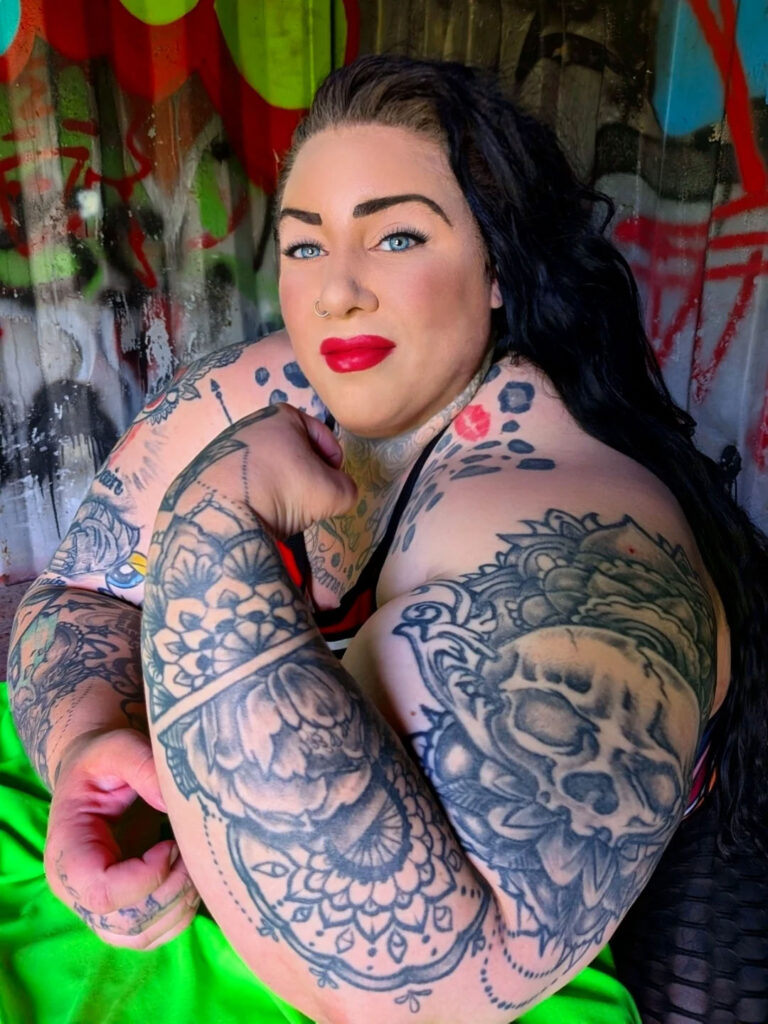 Bodybuilder Jackie Koorn dubbed "Lady Hulk" with 23-inch biceps bigger than Arnold Schwarzenegger's aims to be crowned World's Strongest Woman at upcoming competition.