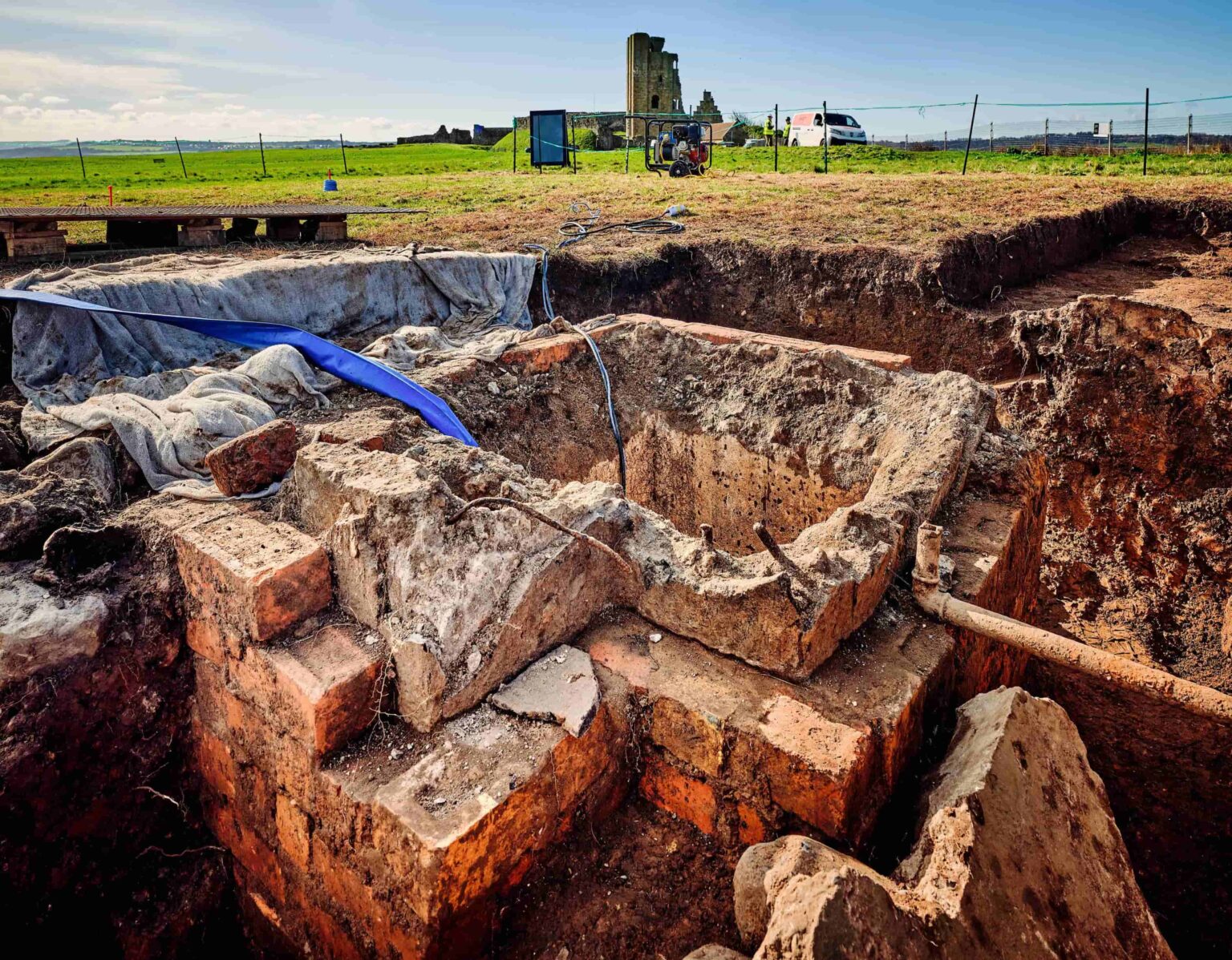 A forgotten Cold War nuclear bunker sealed for 57 years has been rediscovered beneath the grounds of Scarborough Castle, revealing a hidden relic of Britain’s nuclear defence network.