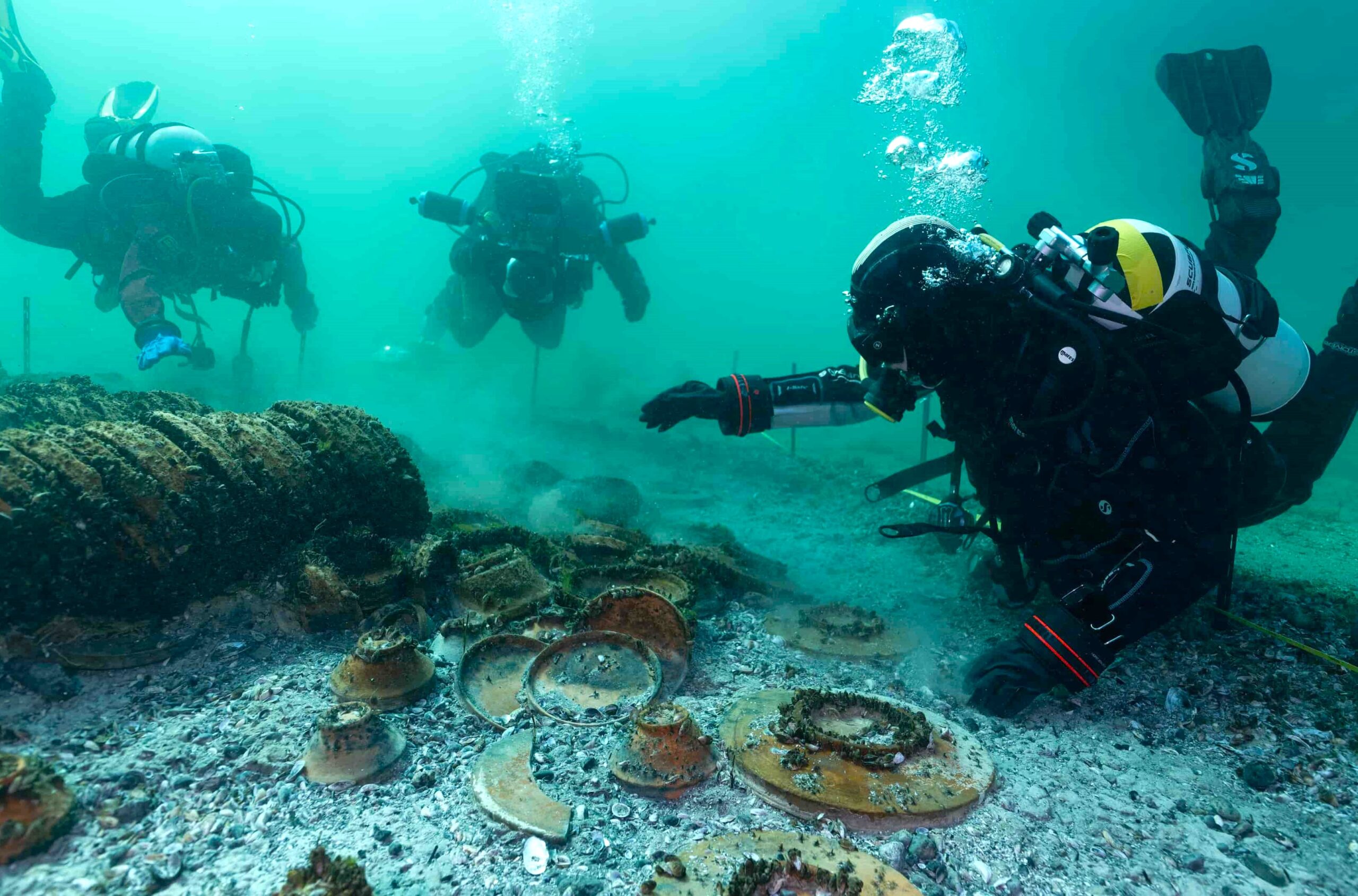 Divers uncover a 2,000 year old Roman shipwreck in Lake Neuchâtel with perfectly preserved cargo, offering a rare glimpse into ancient trade and daily life.