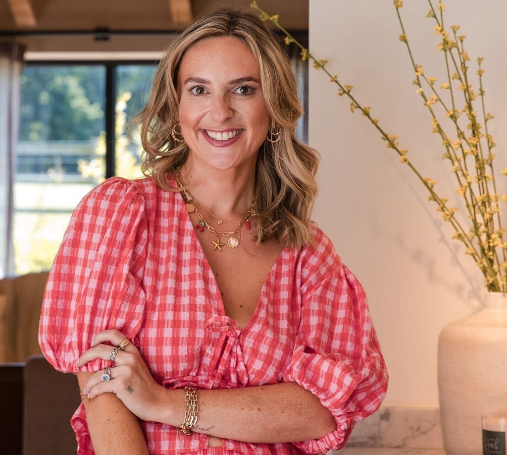 A savvy shopper scores a £300 designer dress for just £5 in a charity shop, stunning viewers as her bargain find proves high-end fashion can come cheap