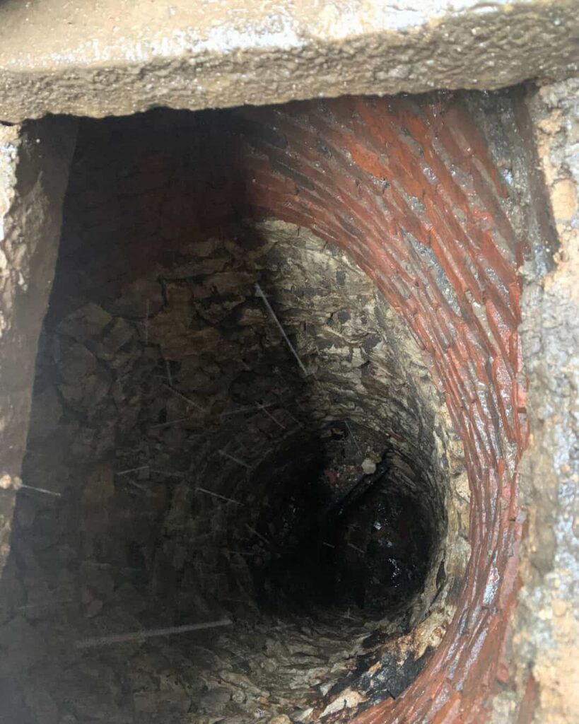 A 2,000-year-old Roman well was uncovered during shop renovations in Caistor, revealing hidden history beneath a Georgian building and sparking hopes for restoration.