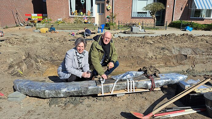Possible 1300-year-old ship fragment discovered during sewer work in the Netherlands - with experts now analysing tree rings to determine if it dates to the Viking age.