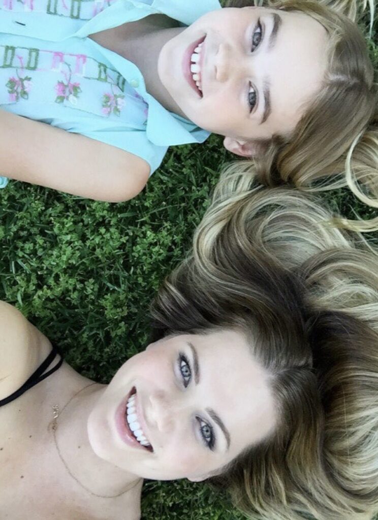 Woman who fell pregnant at 17 becomes a grandmother in her thirties - and still gets mistaken for her daughter's twin earning the title of world's hottest gran online.