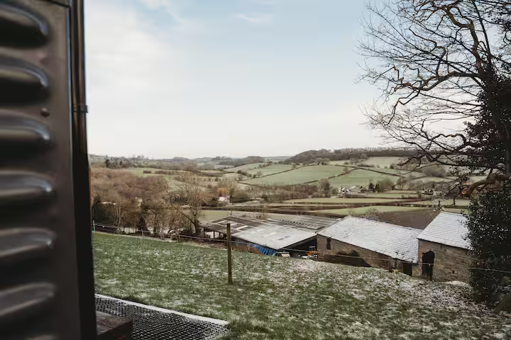 Clarkson's Farm fans can now stay in a £109 a night Airbnb right next to Harriet Cowan's cows. The shepherd's hut in Derbyshire is steps from her family's working farm.
