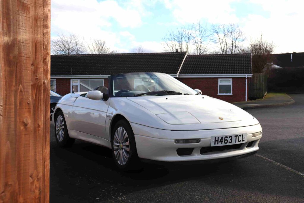 A 1991 Lotus Elan Turbo SE once owned by F1 star Johnny Herbert is heading to auction with a £14,000 estimate after a full restoration, including a £6,000 respray.