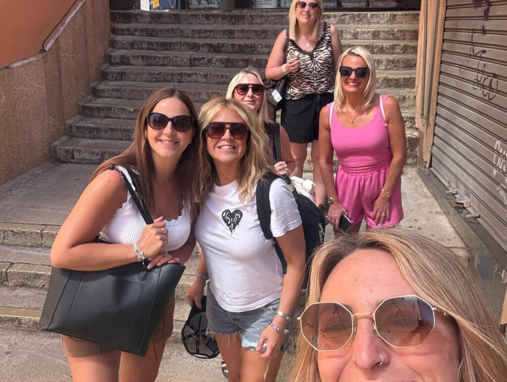 A group of friends flew to Palma, Spain and back in just 13 hours - squeezing in tapas, cocktails and sightseeing for around £150 each.
