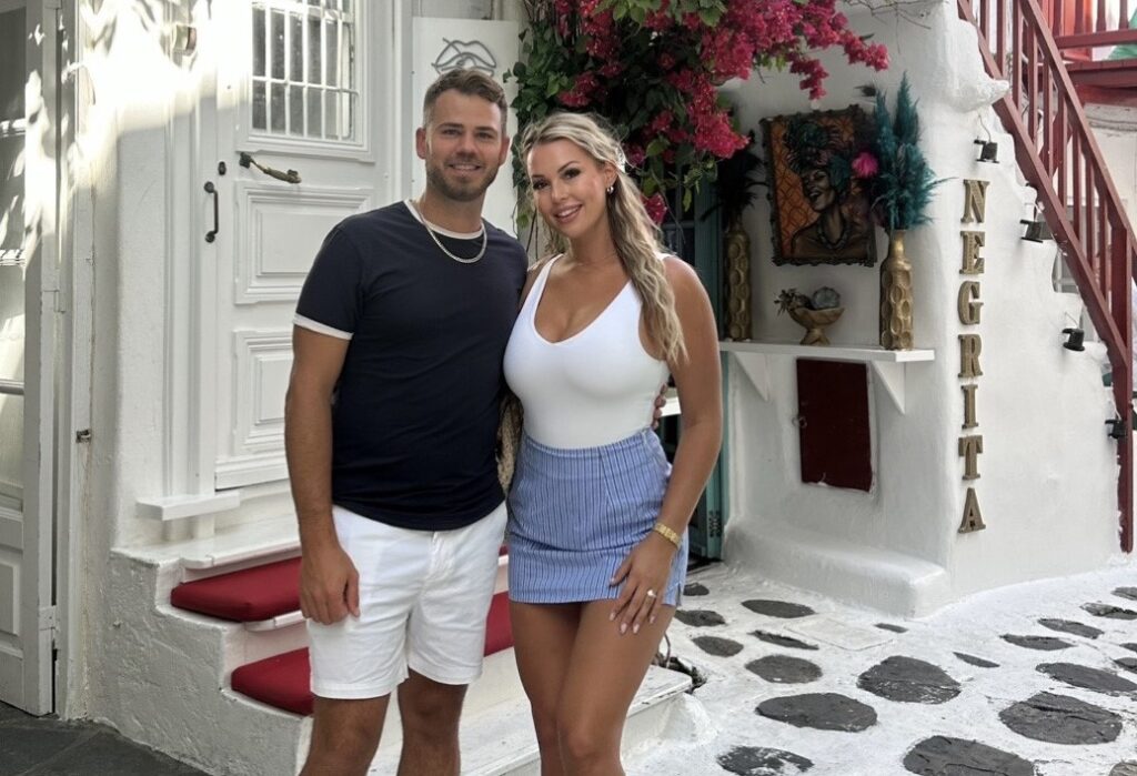 Couple turned buying their first home into a free £7,400 dream trip to Greece through a real estate rewards program - then used points to book a £15,000 honeymoon to Hawaii.