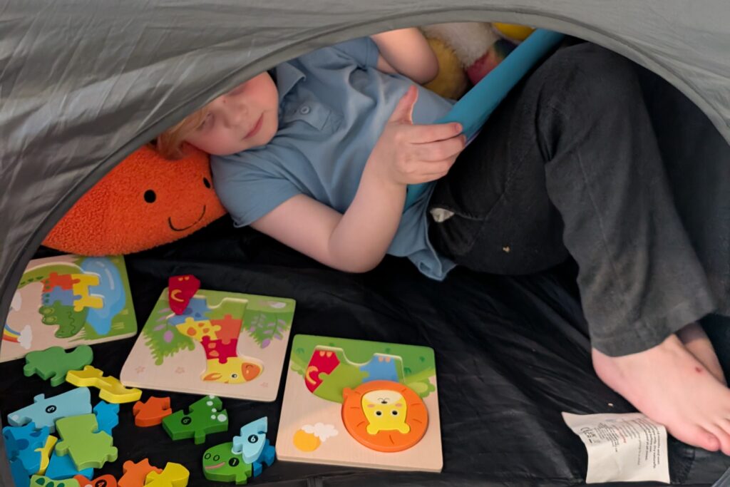 Two mums clash over kids’ screentime as new guidance suggests limits, with one enforcing strict rules and the other allowing hours daily, sparking debate on parenting styles.