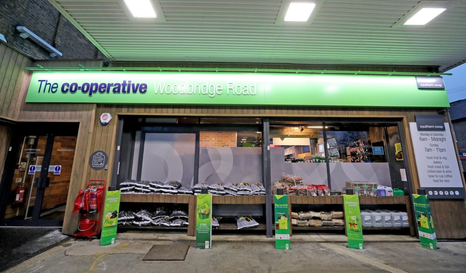 Southern Co-op launches major 140-store shake-up with Snappy Shopper rapid delivery service offering £7 off first orders and groceries delivered in 30 minutes.