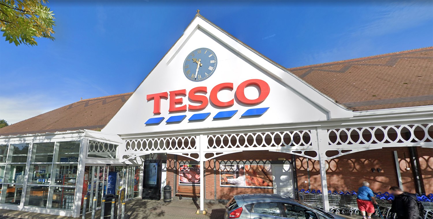 Tesco launches limited-time triple Clubcard points boost on Marketplace orders until 9 June, perfect for bank holiday weekend BBQ, garden and summer spending sprees.