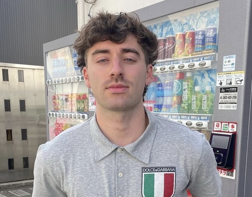 London influencer Carmie Sellitto stunned viewers after splashing £500 on a luxury fruit hamper containing just 12 pieces at Tokyo's Ginza Sembikiya store.