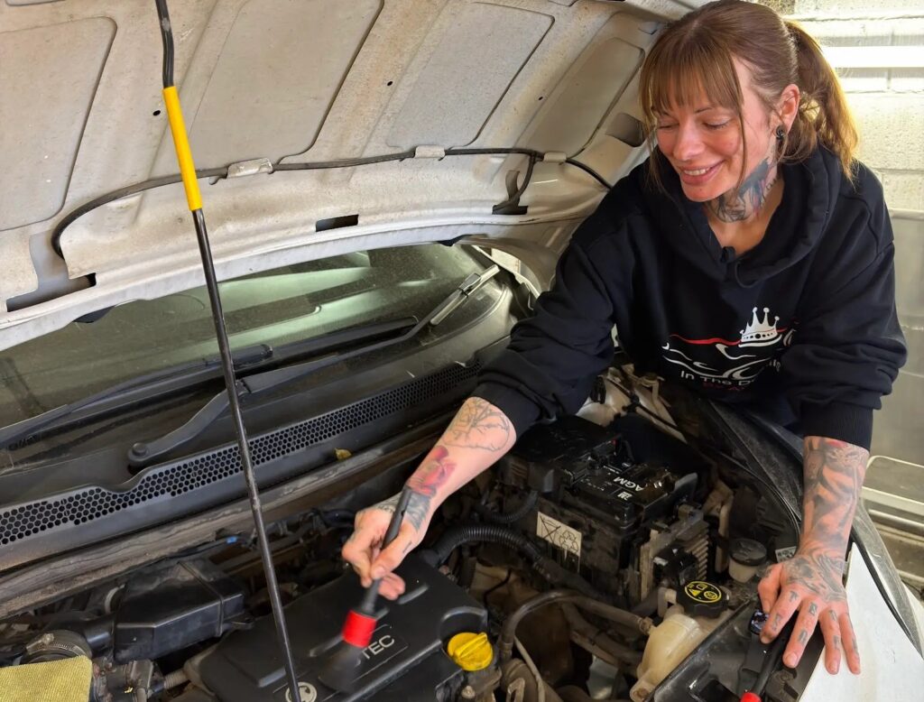 A glamorous mechanic has gone viral for using a £5 salad spinner to dry her polishing pads - and says swapping expensive tools for budget alternatives saves her customers a fortune.