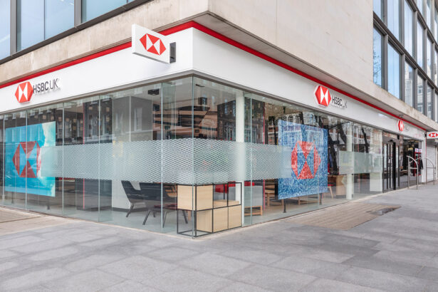 HSBC is offering new customers a £220 cash bonus to switch their everyday banking - but you'll need to spend £500 on your debit card and pay in £2,000 within 60 days to qualify.