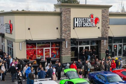 A US fried chicken chain whose hottest spice level requires customers to sign a waiver is launching in Britain - with plans to open 50 restaurants across the UK within three years.