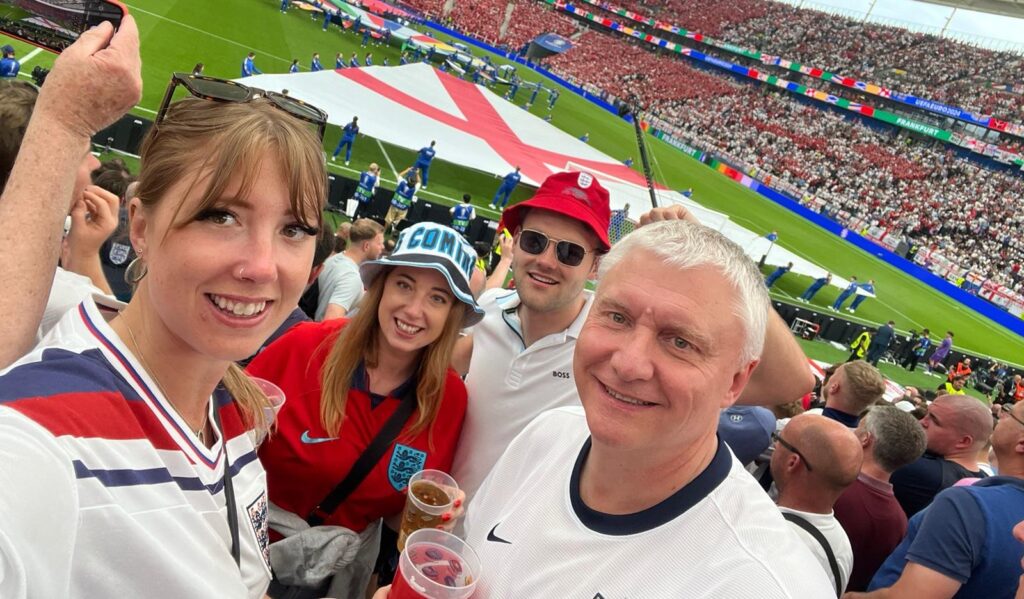 A savvy England fan is following the Three Lions across America for the World Cup for just £3,100 - with a credit card points hack cutting her return flights to only £150.