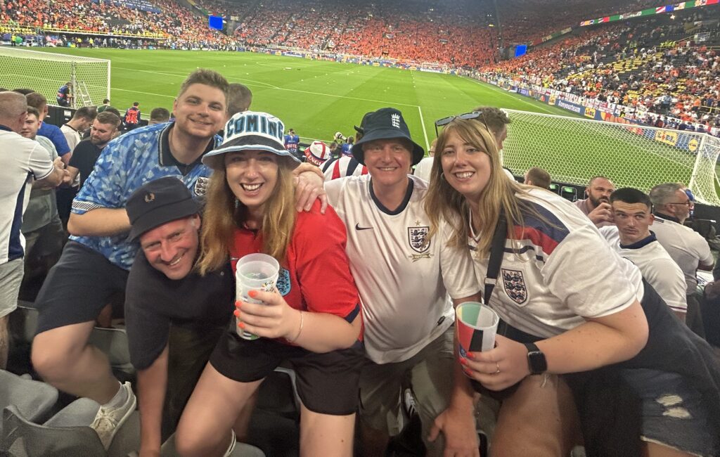 A savvy England fan is following the Three Lions across America for the World Cup for just £3,100 - with a credit card points hack cutting her return flights to only £150.