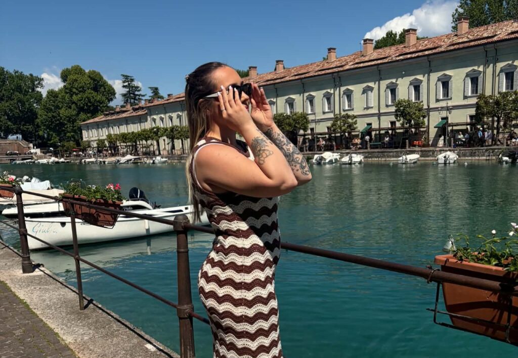 Two best friends flew from Stansted to Verona and Lake Garda for just £120 in a whirlwind day trip - clocking up 25,000 steps before catching the last flight home.