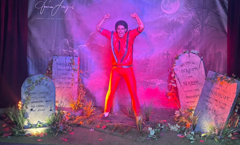 Aberdare baker Emma Jayne spent nearly three weeks crafting a life-sized Michael Jackson sculpture made entirely from cake to mark a cinema screening of the film Michael.