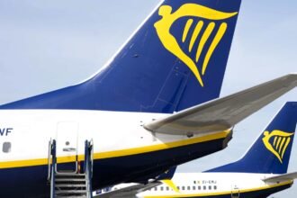 Ryanair passengers are rushing to try a cheeky little-known booking trick that helps them dodge the dreaded middle seat for free - and could save around £20 per seat.