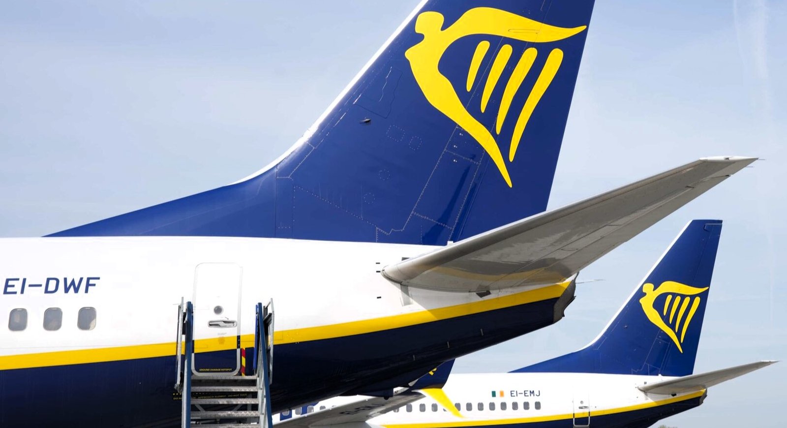 Ryanair passengers are rushing to try a cheeky little-known booking trick that helps them dodge the dreaded middle seat for free - and could save around £20 per seat.