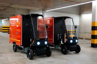 Royal Mail rolls out electric Pedal 4 cargo cycles in London Brighton and Cambridge to cut emissions and speed up deliveries as part of net zero 2040 plan