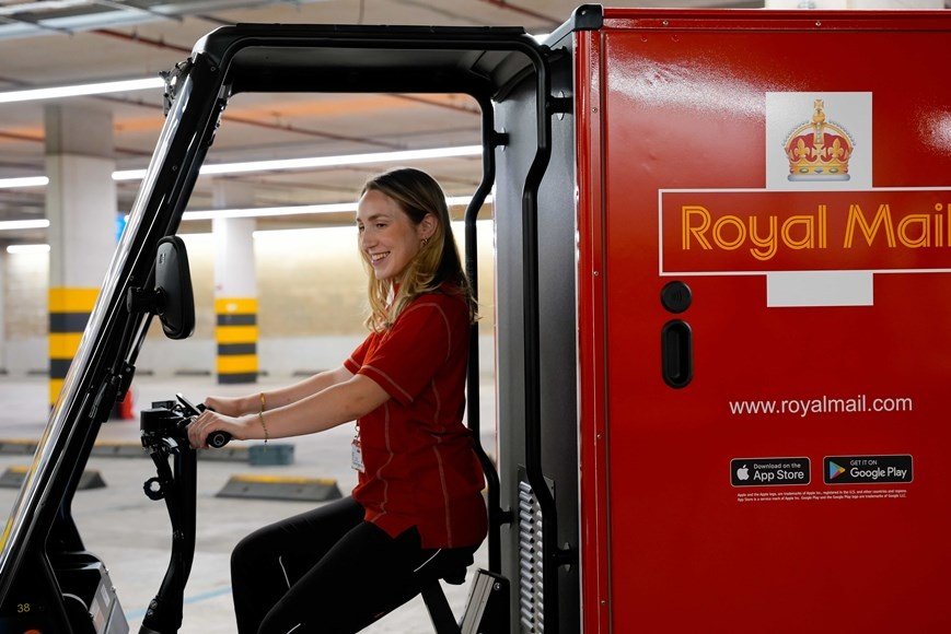 Royal Mail rolls out electric Pedal 4 cargo cycles in London Brighton and Cambridge to cut emissions and speed up deliveries as part of net zero 2040 plan