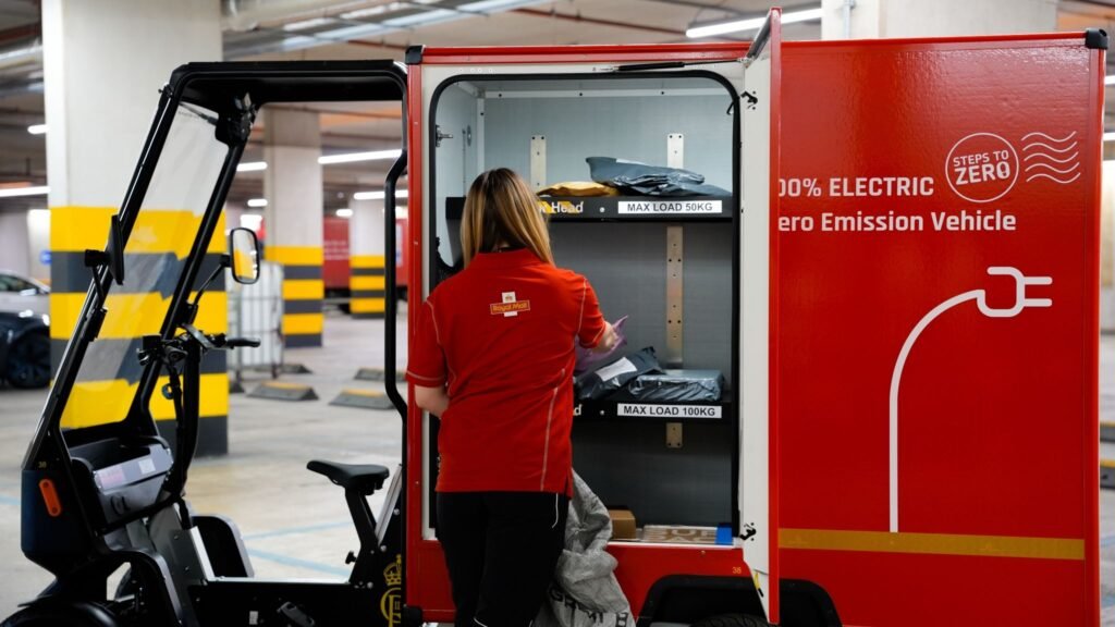 Royal Mail rolls out electric Pedal 4 cargo cycles in London Brighton and Cambridge to cut emissions and speed up deliveries as part of net zero 2040 plan