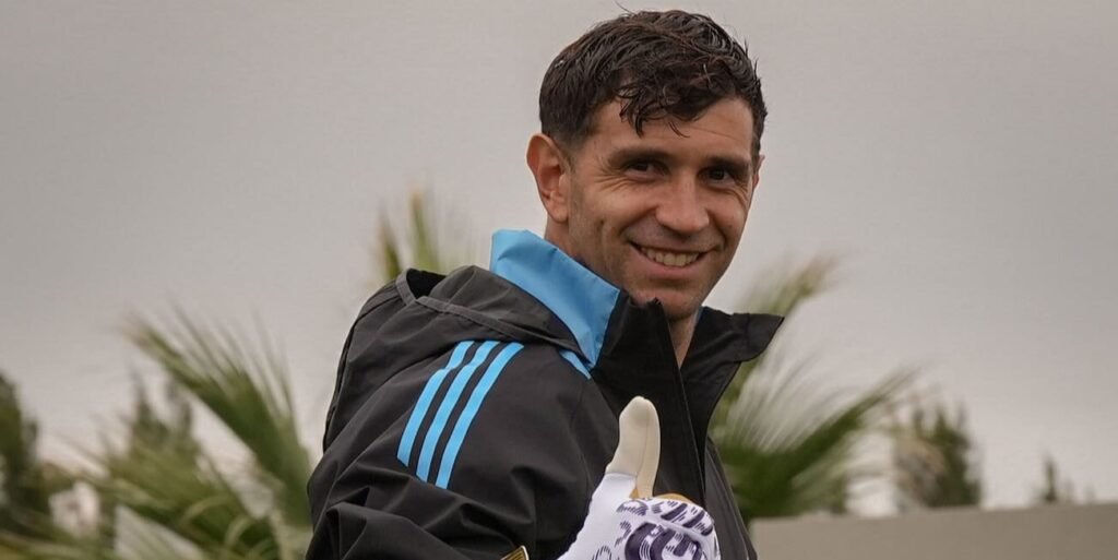 Locals came to the rescue of Argentina and Aston Villa star Emi Martinez after his pickup got bogged down in thick mud in his hometown - it took over three hours to free.