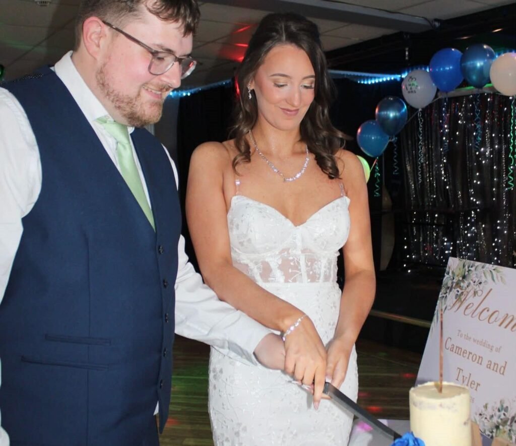 Savvy bride pulls off her dream wedding for just £1,700