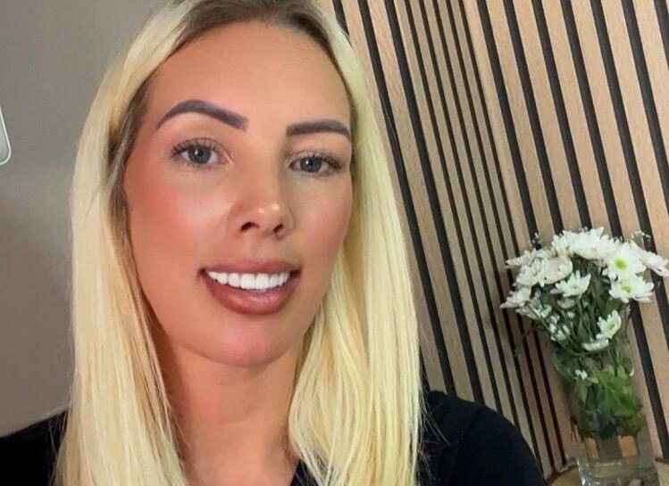 A shopper was left baffled after a metal post in a supermarket car park started violently vibrating - despite there being no wind and other poles staying still.