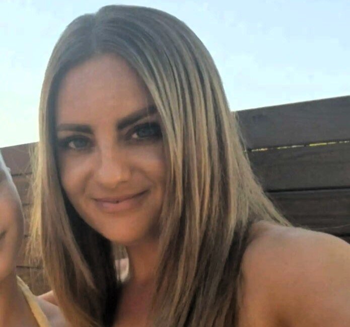 British holidaymaker captures the daily Benidorm sunbed scramble as guests queued from 7.30am before racing for beds when the pool opened - and calls it chaos for no reason.