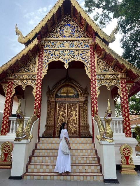 A woman quit her three UK jobs and 15-hour days for Thailand, where a luxury apartment with a pool costs her just £550 a month and coffee is £1.