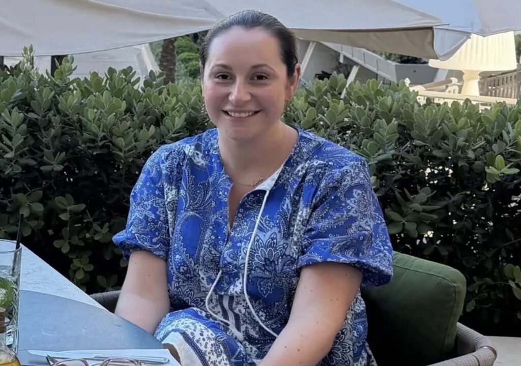 A mum's five-minute airport drop-off left her facing a £170 bill and court threats over a forgotten £5 charge - and she says the letter never even arrived.
