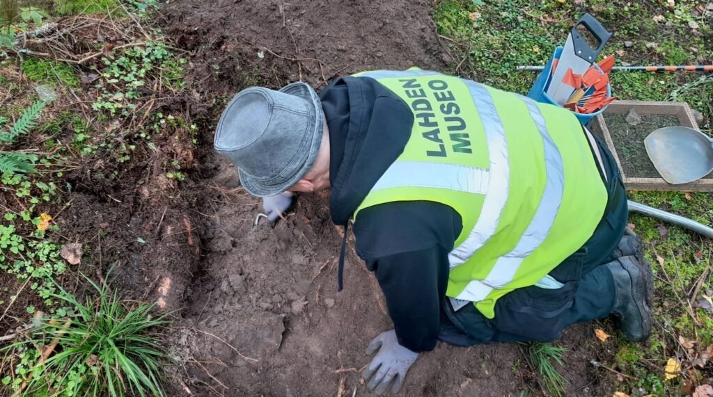 A treasure hunter who was about to give up has unearthed Finland's biggest ever Viking-era hoard - thousands of silver coins stashed in two birch-bark pots.