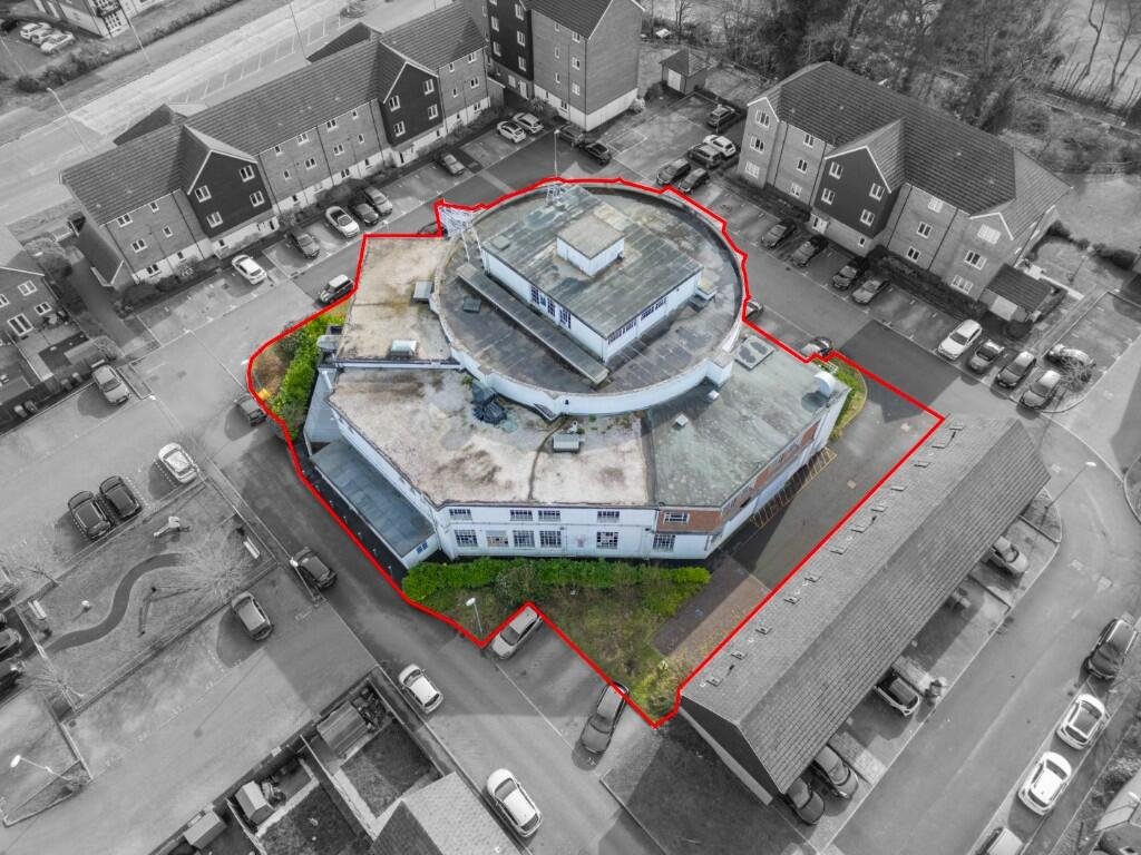 A Grade II* listed Farnborough building with a centrifuge that blasted RAF pilots with 9G and tested Britain's first astronaut Helen Sharman is up for sale for £750,000.