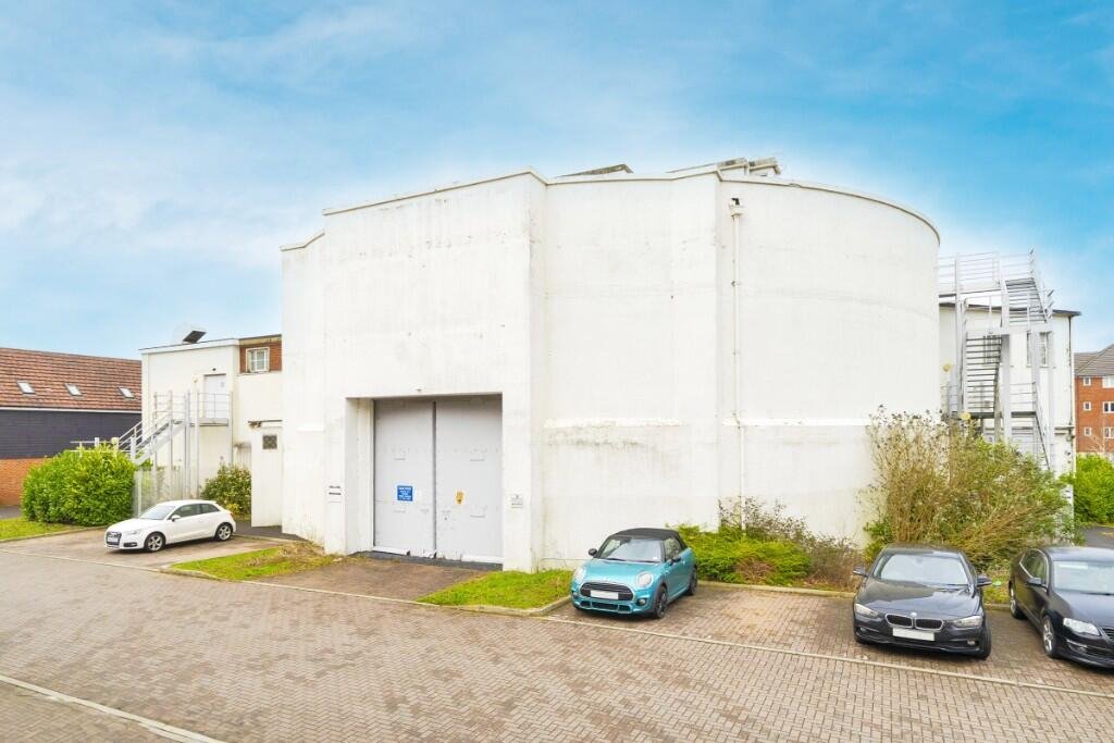 A Grade II* listed Farnborough building with a centrifuge that blasted RAF pilots with 9G and tested Britain's first astronaut Helen Sharman is up for sale for £750,000.