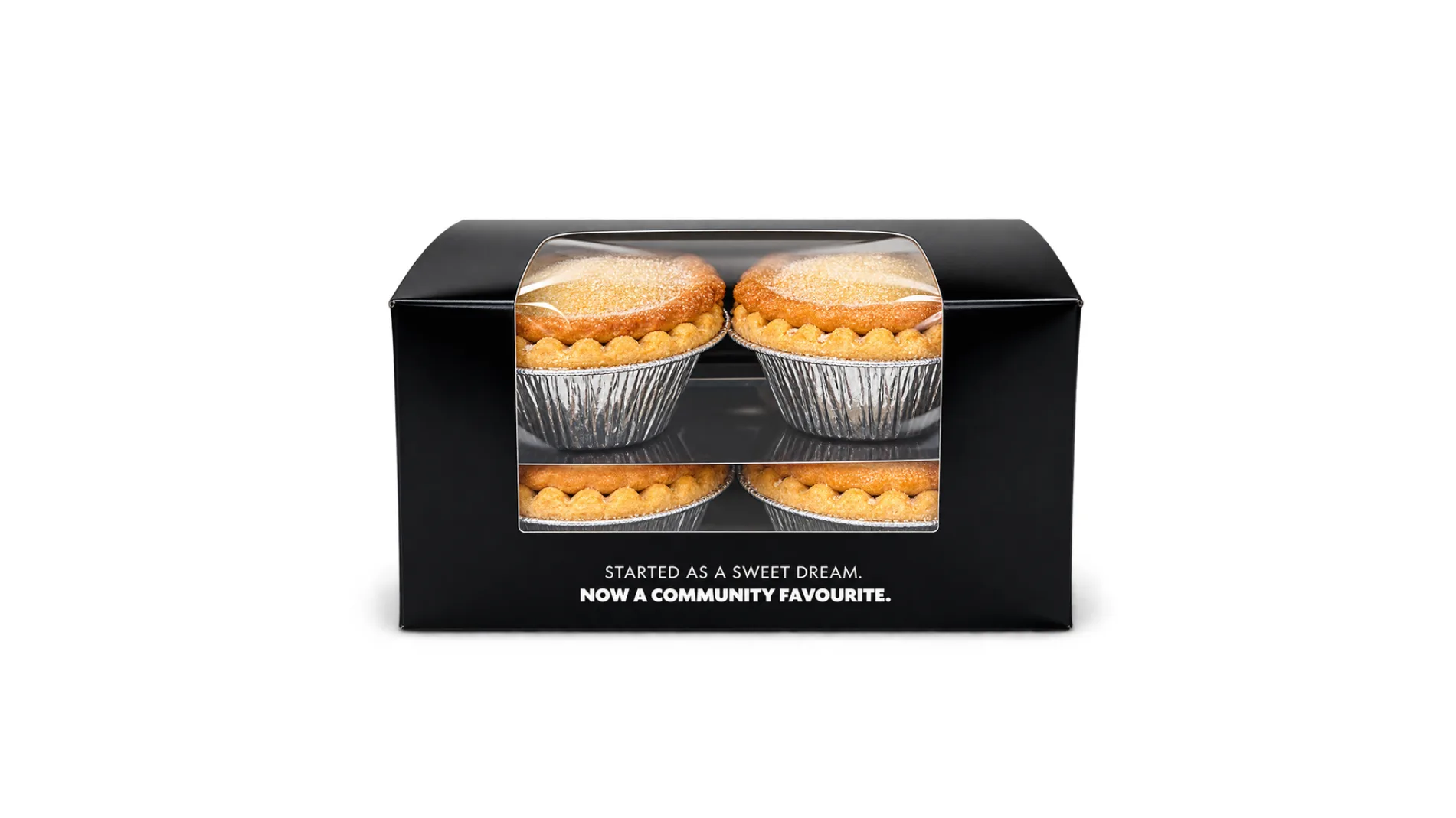 Christmas dinner hits the meal deal as Wenzel’s launches a £5.95 Pigs in Blanket Hot Baguette, plus a festive new Almond Mince Pie and Gingerbread Latte from 5th November.