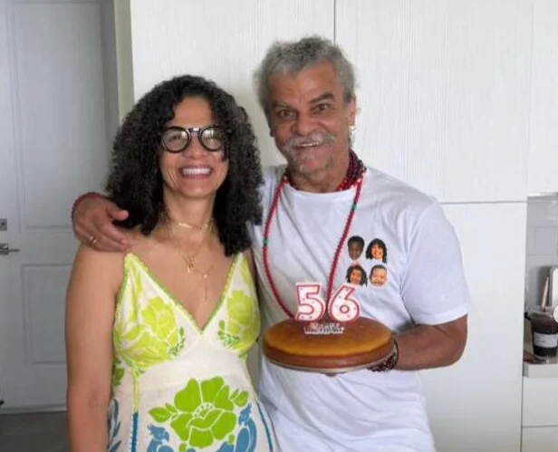 Football legend Carlos Valderrama shocks fans by shaving off his iconic golden afro after over 30 years with the look. The 65-year-old's dramatic makeover went viral.