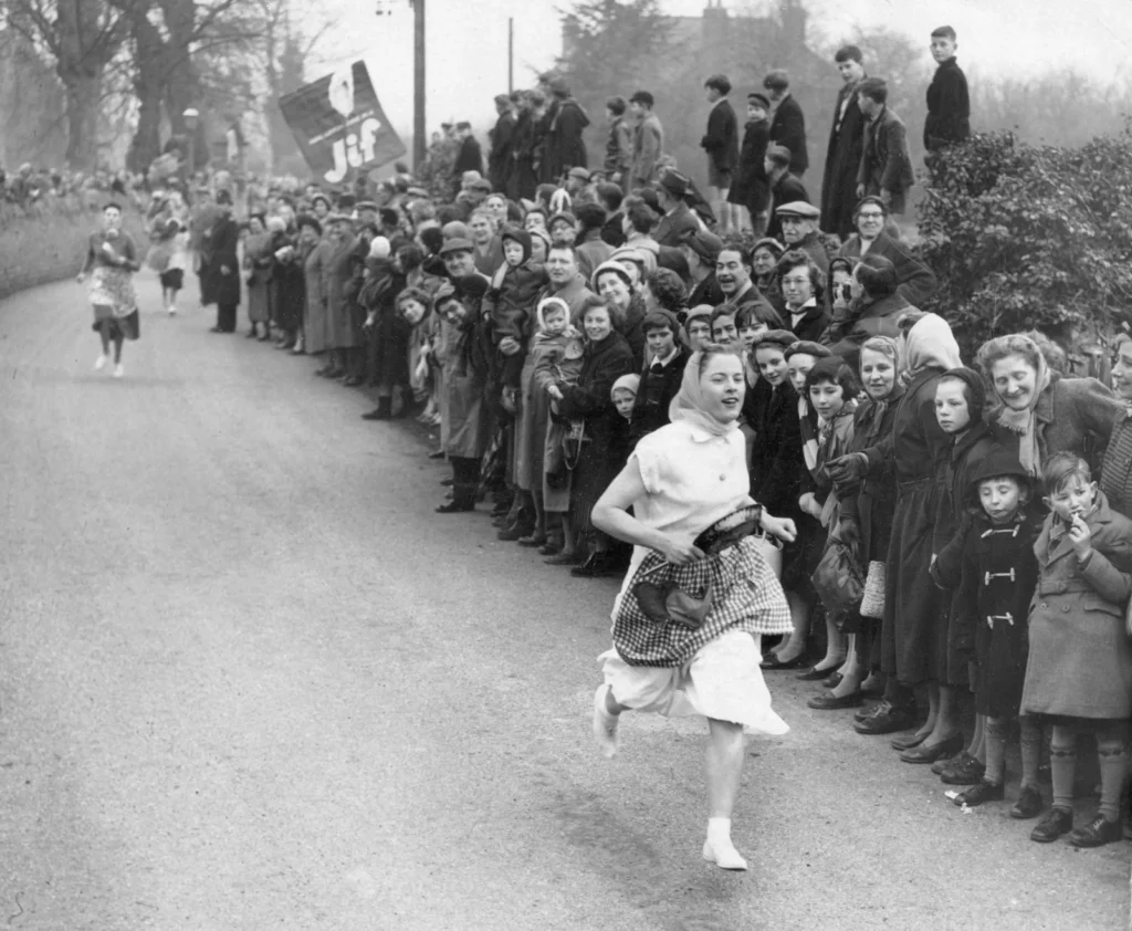 Incredible previously unseen photographs have revealed everyday life across Britain during the 1930s. The remarkable black-and-white images capture a country caught.