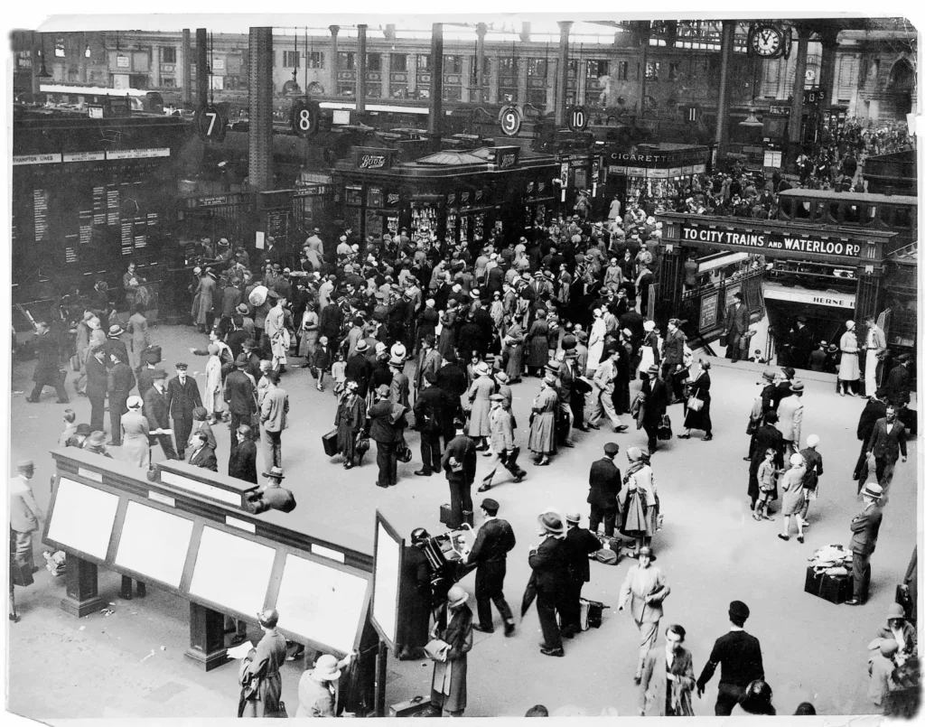 Incredible previously unseen photographs have revealed everyday life across Britain during the 1930s. The remarkable black-and-white images capture a country caught.
