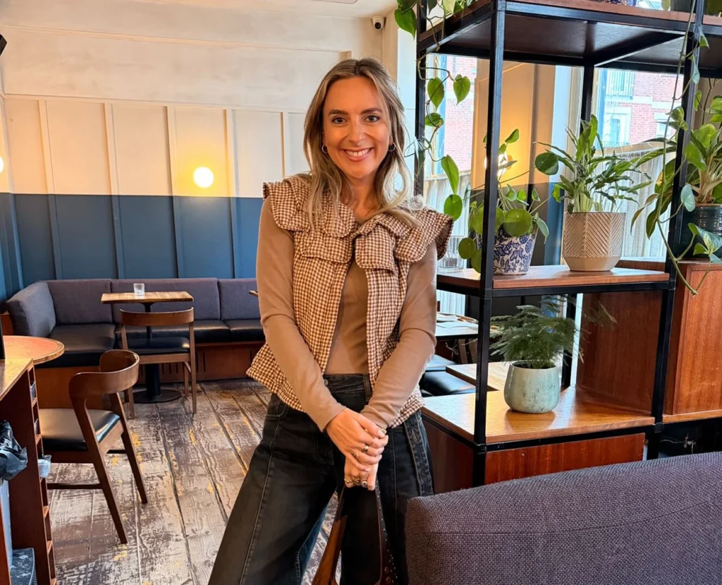 Charity shop expert bags £1,000 worth of designer clothes for just £60, including Reiss handbags and Jigsaw jumpsuits. See her incredible haul.