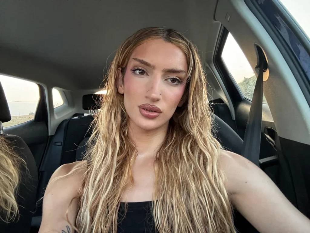 Influencer with 150,000 followers mocked for exchanging euros to dollars for Ibiza trip - unaware the Spanish island uses euros, not dollars.