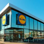 Lidl is offering primary school teachers £100 vouchers to help children discover and taste fresh food. The supermarket is making 1,500 digital gift cards available to.