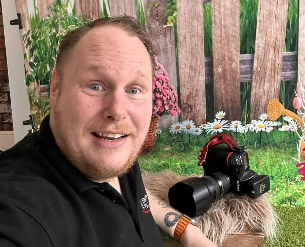 Photographer warns parents that using AI to remove watermarks from school photos puts children in danger by exposing their biometric data to unregulated servers.