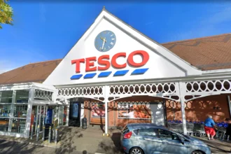 Tesco has launched a new range of ready meals containing fewer than 400 calories each, with five dishes designed to pack in protein, fibre and essential nutrients.